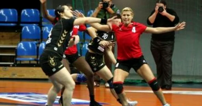 HANDBAL: Rulmentul a învins pe HC Sassari în turul II preliminar al LC