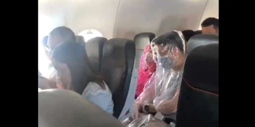 coronavirus în avion