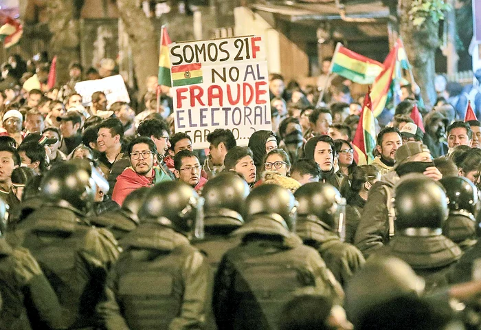 În Bolivia, protestele  au început la 21 octombrie