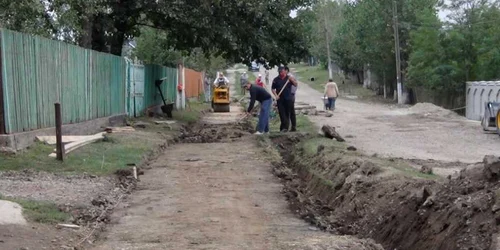  Lucrări edilitare în comuna Româneşti FOTO Primăria Româneşti