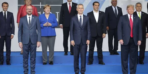 Poza de grup a liderilor NATO FOTO EPA-EFE