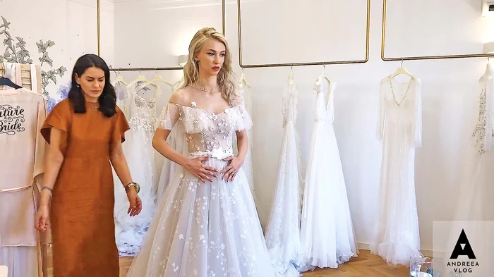 Andreea Bălan va purta pe 15 septembrie 3 rochii de mireasă