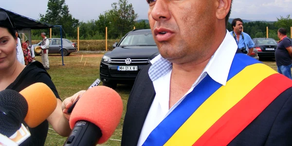 primarul din baia de arama FOTO Corina Macavei 