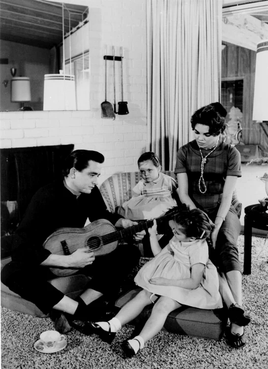 familie lui johnny cash GettyImages 74256700 744x1024 jpg jpeg