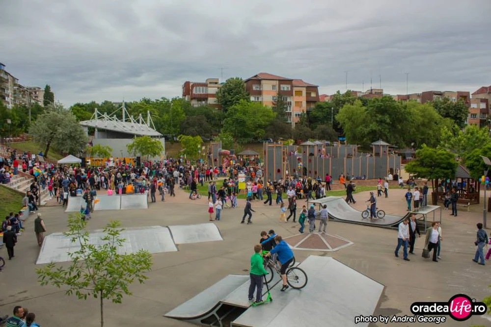 Momente de groază pentru un copil în Orășelul Copiilor: a fost atacat în toaletă de o persoană cu cagulă. Mama: „Părea o provocare TikTok”