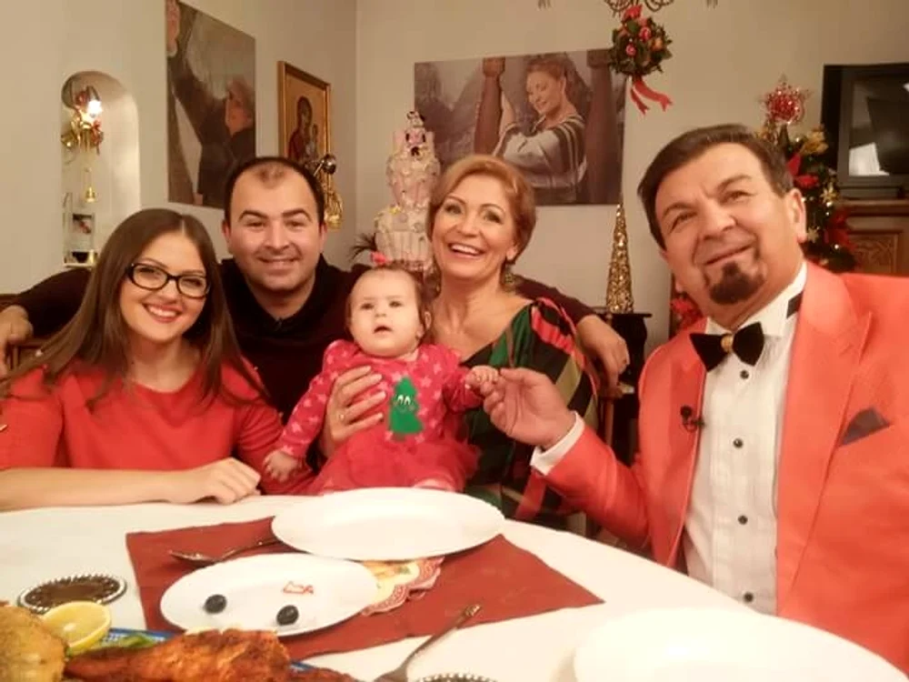 Matilda Pascal-Cojocăriţa are şi o nepoţică, Miriam Teodora