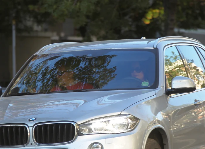 Ioana conduce deja bolidul iubitului