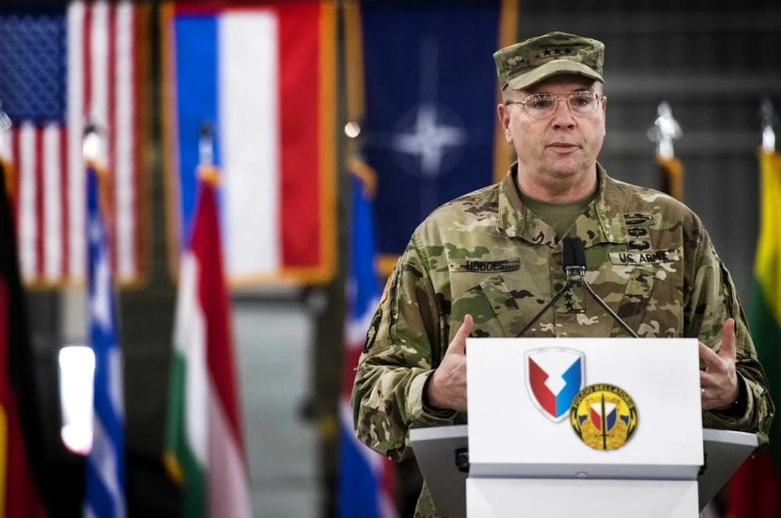 „Dacă NATO s-ar implica, asta ar garanta victoria Ucrainei”, a spus Ben Hodges FOTO EPA-EFE