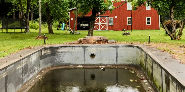 pool into garden8 61926 831098090ca74590bad9d9cd2bda24a2 webp