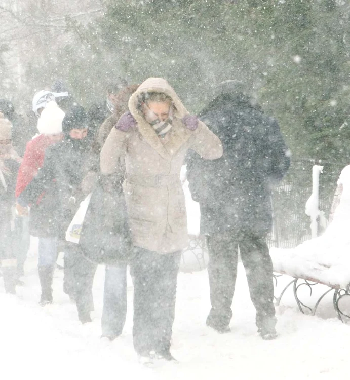 Până mâine la ora 16.00 va fi urgie!