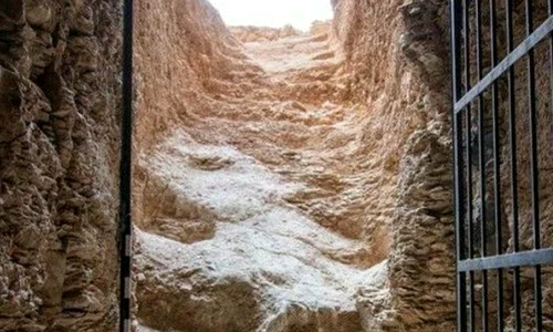 mormant faraon jpg