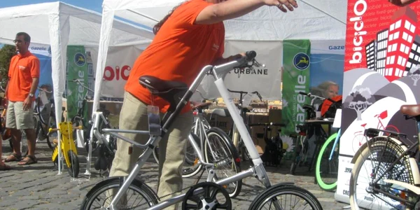 Prima ediţie a târgului a adus în Piaţa Unirii biciclete inedite Foto