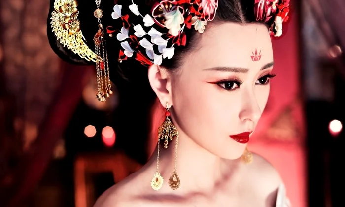 Wu Zetian, prima şi singura femeie care a condus China jpeg
