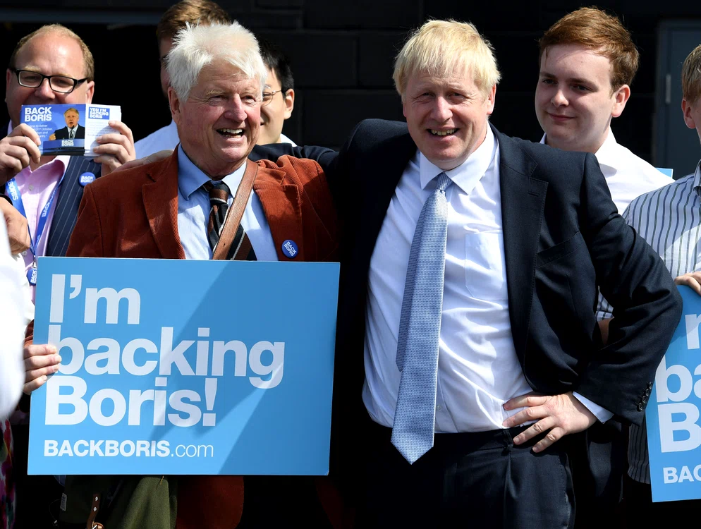 
    Boris Johnson și tatăl său se află pe poziții diametral opuse în ceea ce privește ieșirea Marii Britanii din UEfoto: Getty Images  
