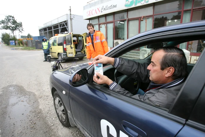 
    Taxa de drum urma să fie majorată anul acesta, pentru anumite categorii de autovehicule  