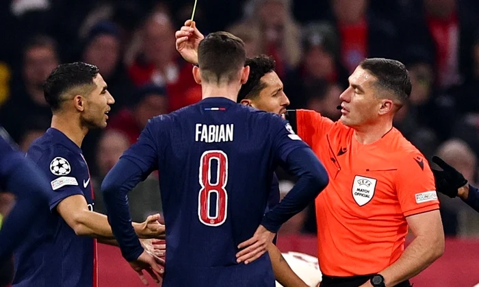 Istvan Kovacs s-ar putea reîntâlni cu jucătorii lui PSG, în finala Ligii Campionilor. Foto EPA EFE