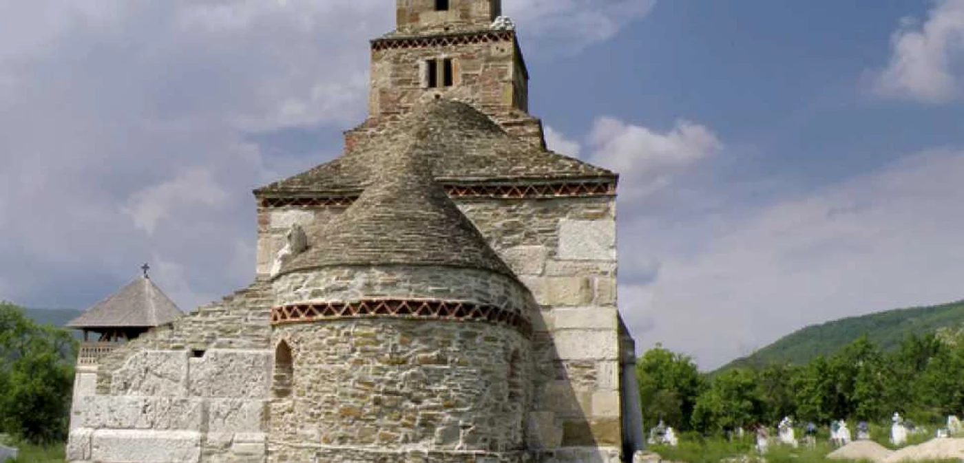 Biserica Densuș.