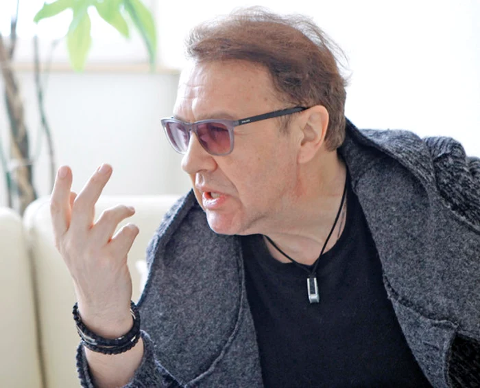 
    Fotografia cu Gabriel Cotabiță pe patul de spital a fost prezentată la știriFoto: captură Kanal D  