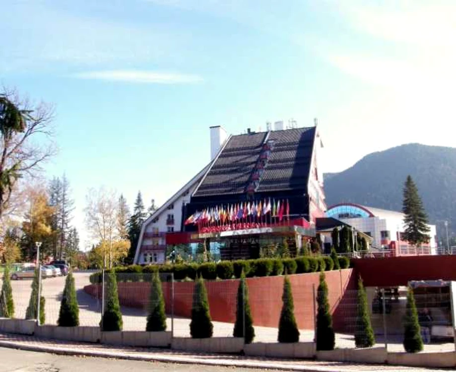 Hotelul Piatra Mare este unul dintre cele mai luxoase din Poiana Braşov. FOTOwww.cazari.ro