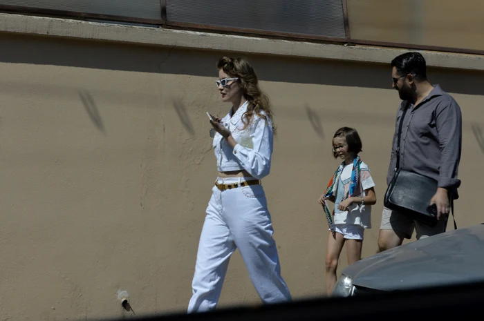 Iulia Albu a ieșit să ia cu iubitul și cu fetița ei 