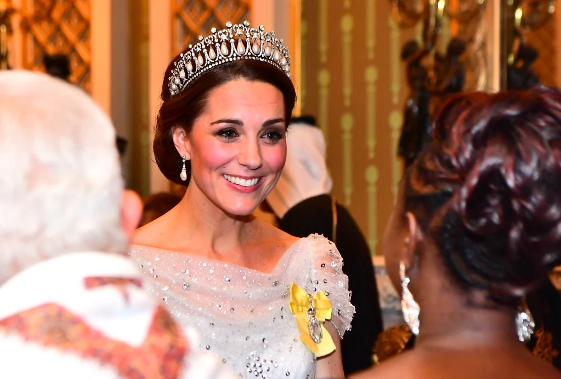 Kate Middleton a purtat pentru a doua oară Ordinul Regal FOTO Guliver/Getty Images