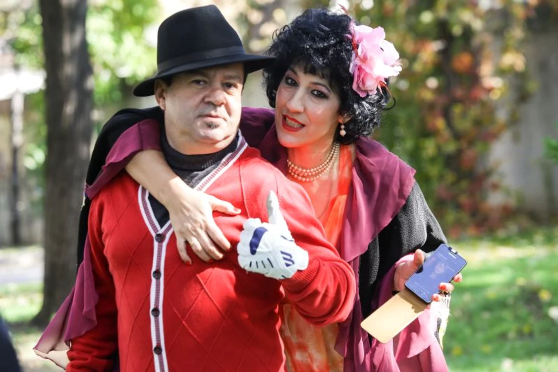 Actorii din «La bloc» au mai făcut echipă o dată pentru un episod special (Foto: Pro TV)