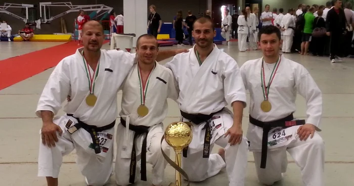 Călin Marincaş (al doilea din stânga), triplu campion european FOTO Arhiva personală