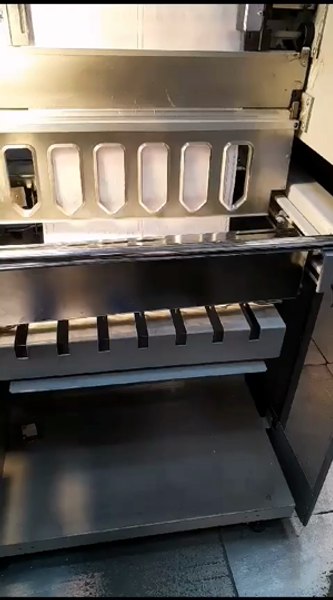 Primele imagini cu tipărirea cupoanelor de pensii majorate, care vor fi distribuite în ianuarie VIDEO 