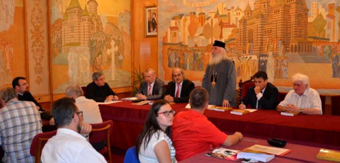Ioan Selejan în faţa profesorilor şi istoricilor timişoreni FOTO mitropolia-banatului.ro
