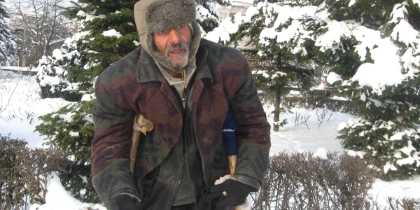 Vasile întinde mâna pentru o pâine
