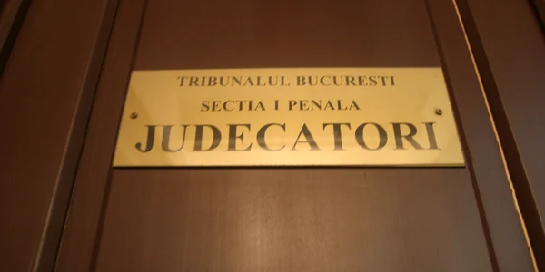 Arta rezolvării conflictelor pe cale amiabilă îşi face simţită discret prezenta şi în România