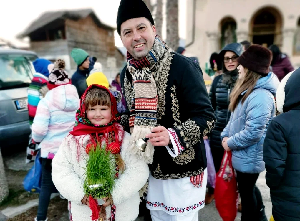 Costel Gângă și una dintre elevele sale. FOTO Facebook