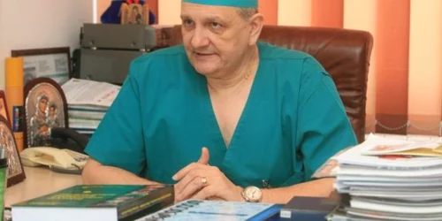 Profesorul doctor Petrişor Geavlete va opera mâine, în asistenţa a 15.000 de urologi din întreaga lume