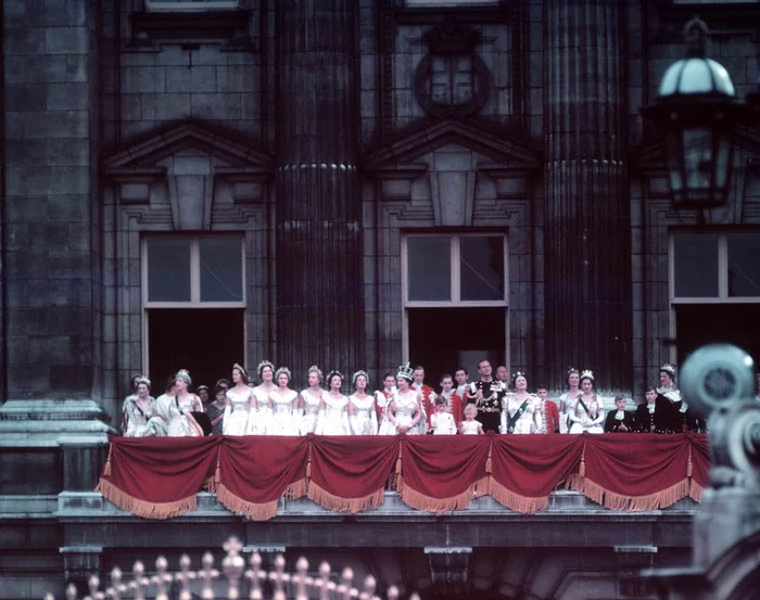 coronation of queen elizabeth ii couronnement de la reine elizabeth ii 7195940764 jpg jpeg