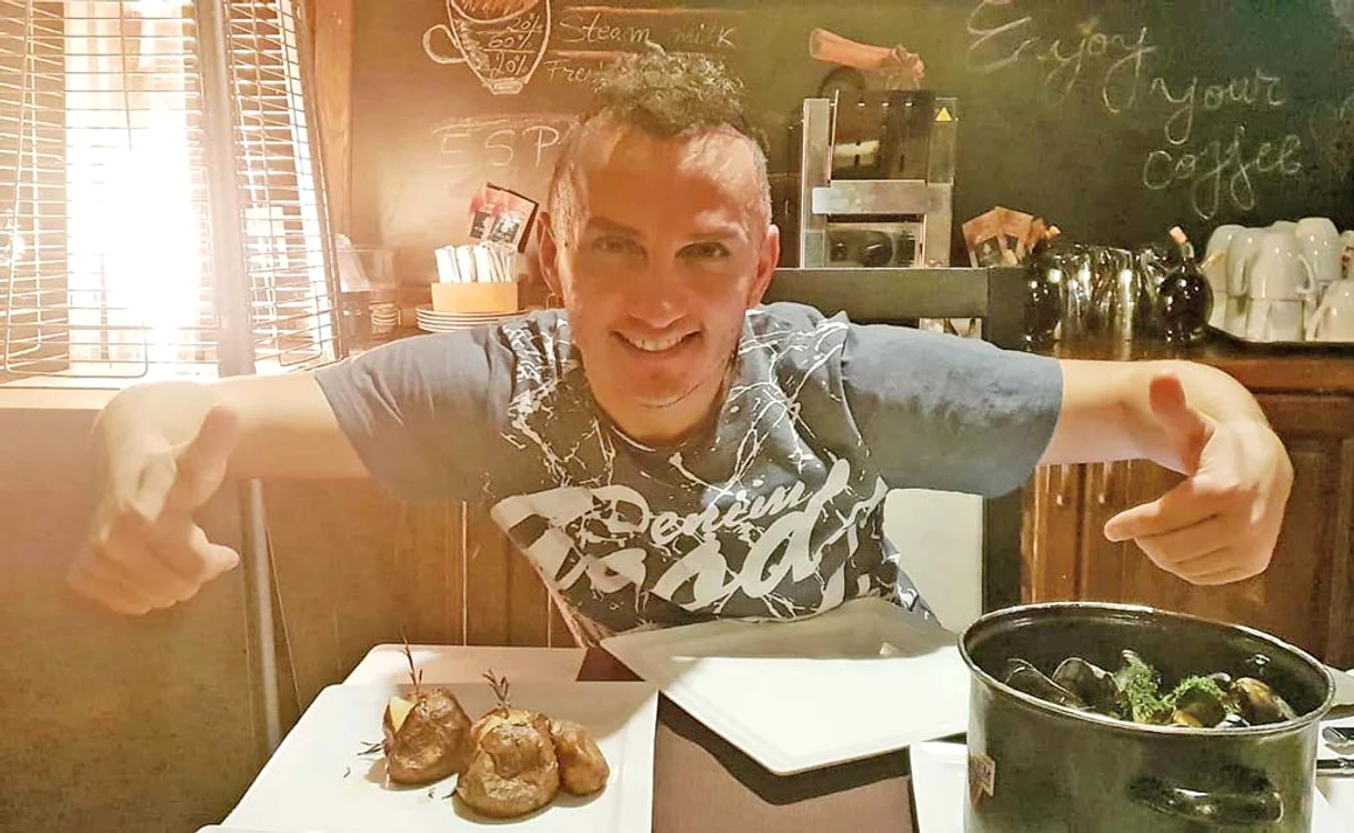 Chiar dacă e pofticios, Trăistariu reuşeşte să se abţină de la mâncare. Astfel, a dat jos 7 kg în 5 luni