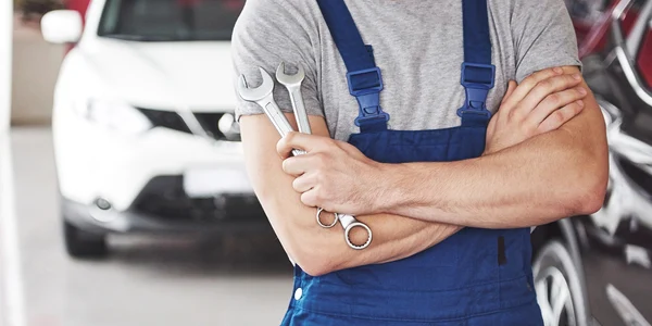specializare sau servicii complete cum alegi abordarea pentru service ul tau auto jpg