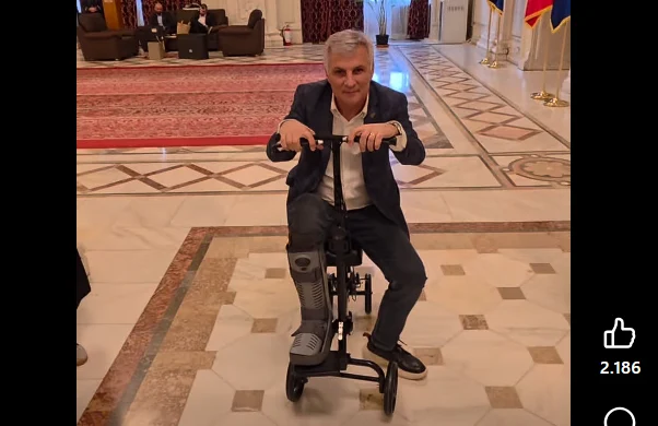 „S-a găsit trotinetă progresistă la pesedeu!”. Senatorul PSD Daniel Zamfir, ironizat de Emanuel Ungureanu