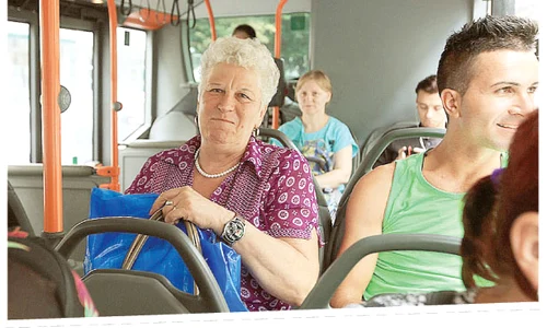 Autobuzul 335   28ºC: Marioara s a răcorit în acest autobuz jpeg