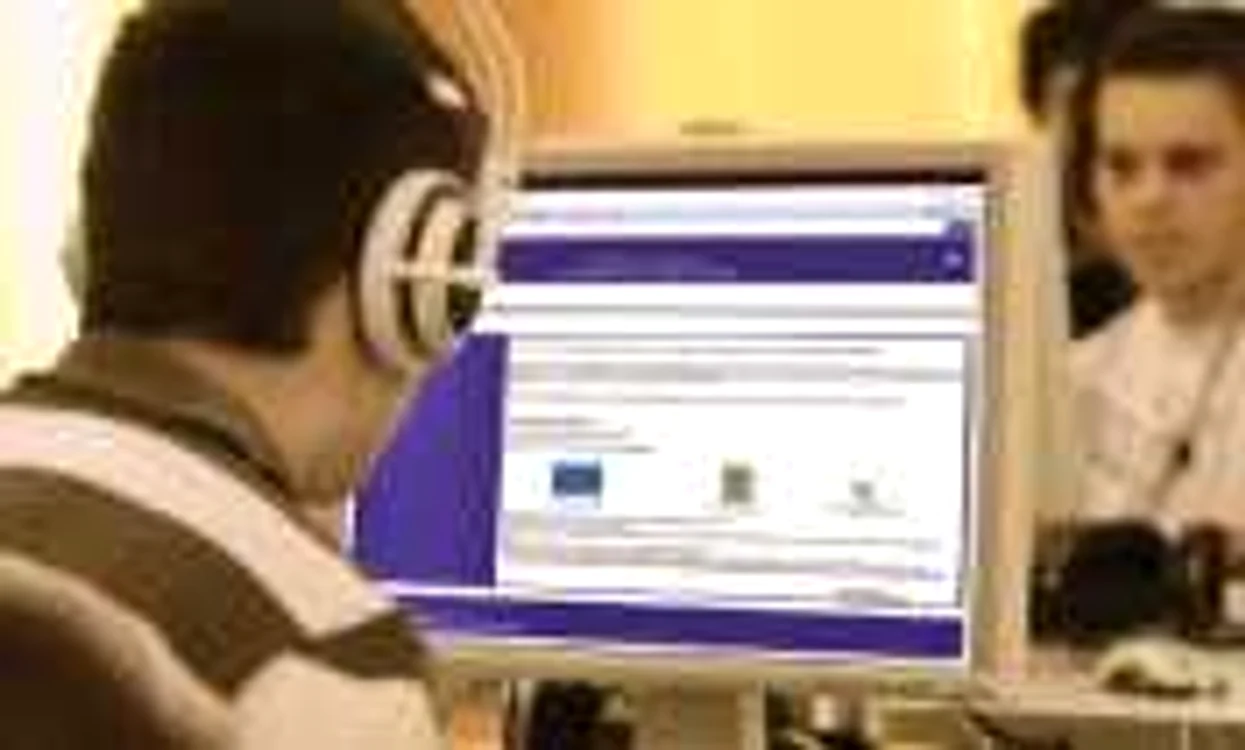 Studenţii ULBS au testat deja platforma e-Educaţie a universităţii   