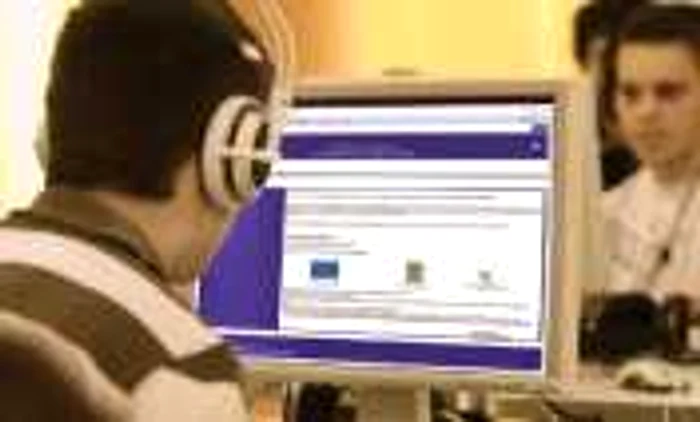 Studenţii ULBS au testat deja platforma e-Educaţie a universităţii