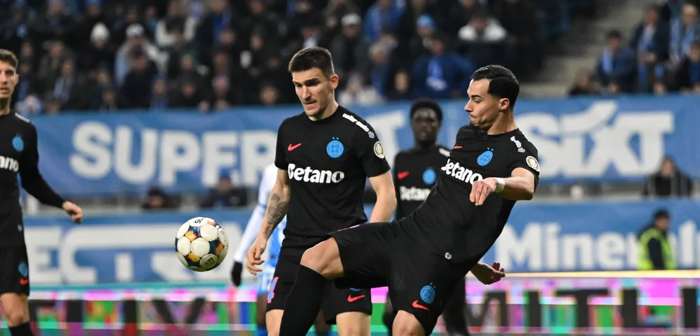 Campioana s-a făcut că joacă fotbal în acest sezon. Foto Facebook FCSB