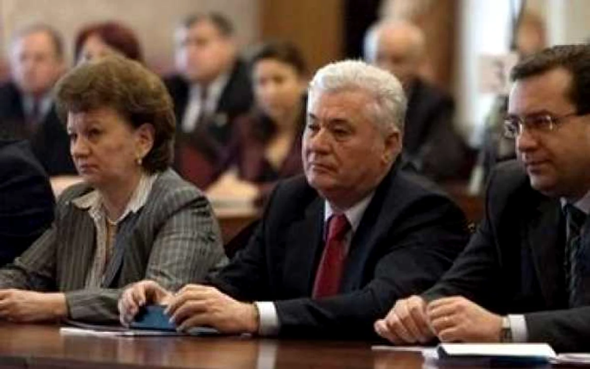 Guvernul de la Chişinău şi-a prezentat demisia