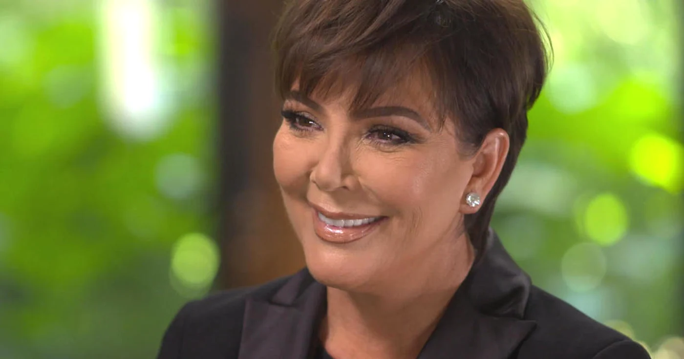 Kris Jenner, mama manager are o avere estimată la 37,5 milioane de dolari.