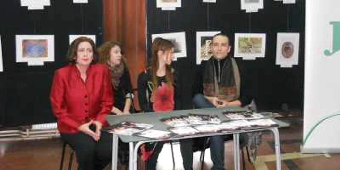 Protagoniştii spectacolului, Răzvan Mazilu şi Motoko Hirayama, la conferinţa de presă 
