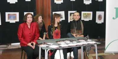 Protagoniştii spectacolului, Răzvan Mazilu şi Motoko Hirayama, la conferinţa de presă