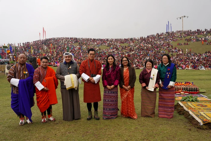 Festivalul Rododendronului de la Sheytemi, Bhutan   Casa Regală din Bhutan 3 jpg