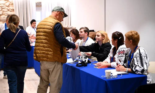 Votul în diaspora. FOTO Inquam Photos / Alex Nicodim