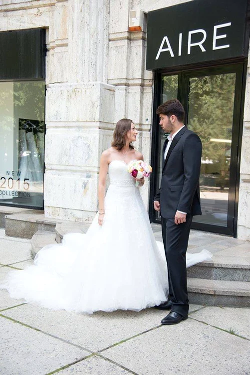 
    Ana Maria Brânză a probat rochia de mireasă  