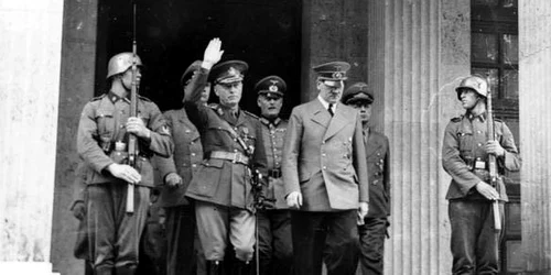 Ion Antonescu, alături de Adolf Hitler, în 1941 (© Bundesarchiv Bild 183-B03212)