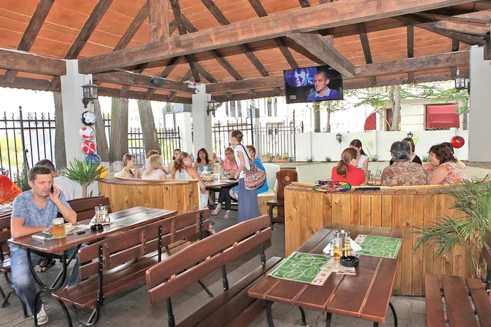 Barurile au făcut provizii de bere